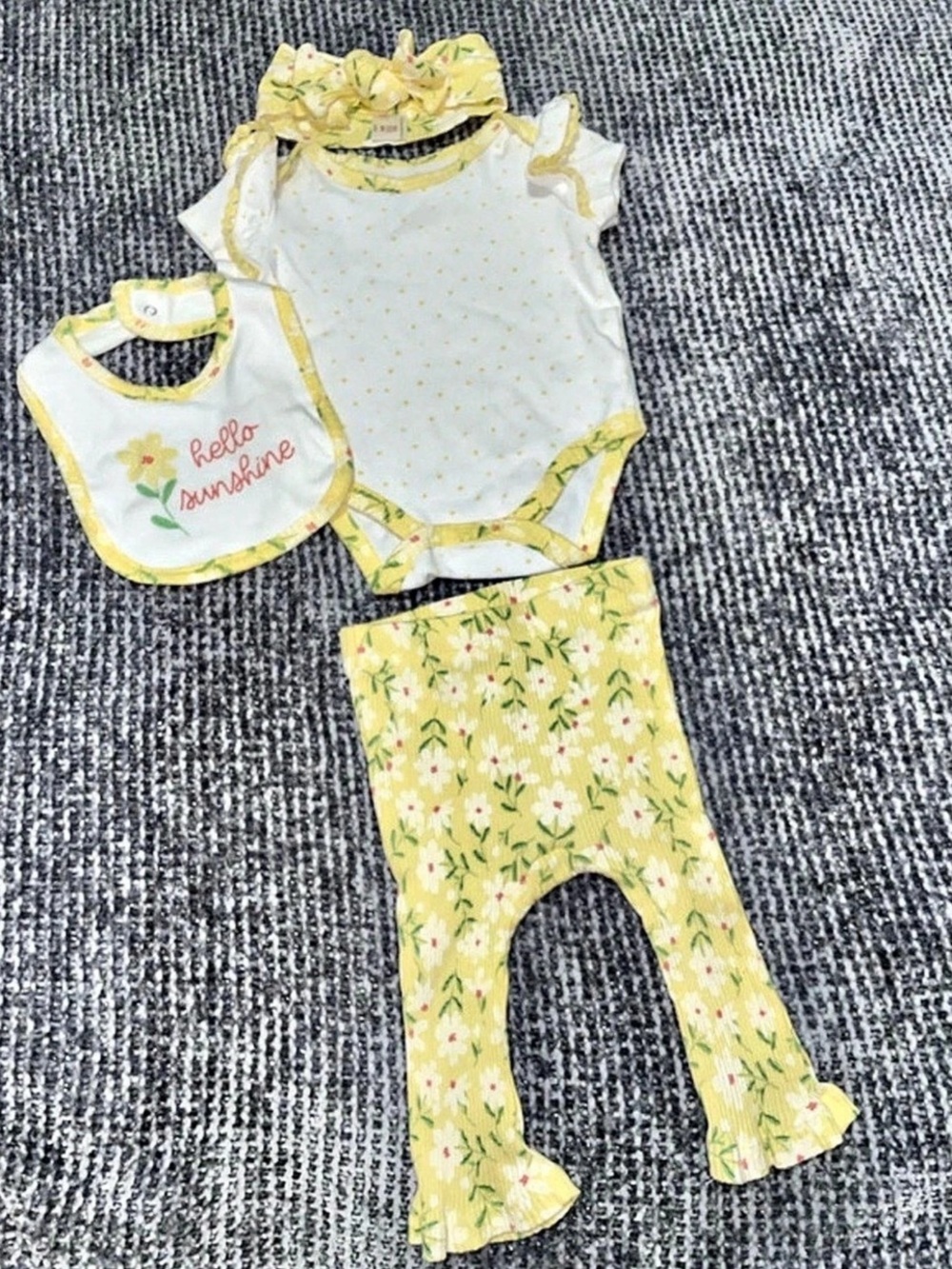Catherine Malandrino Baby Floral Outfit Set 6-9M